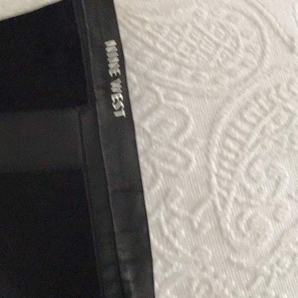 Leather over the knee boots - Picture 4 of 7